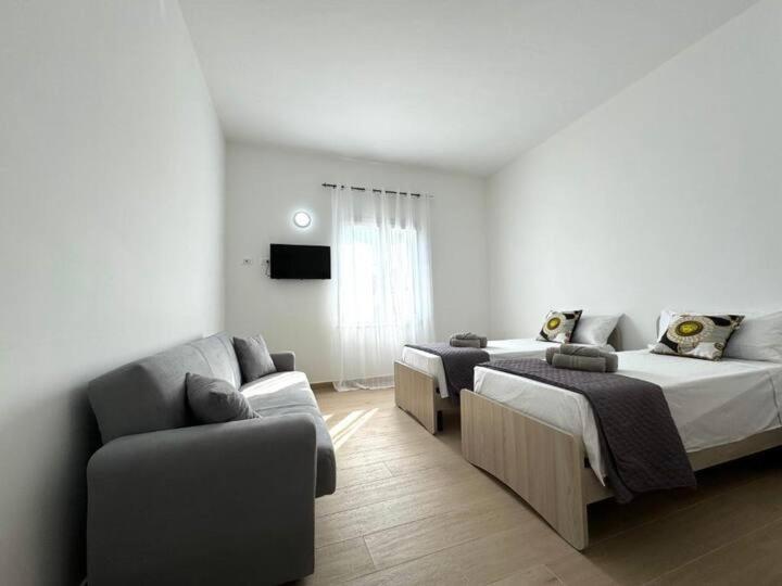 Casa Ferrante Hotel Чинизи Екстериор снимка