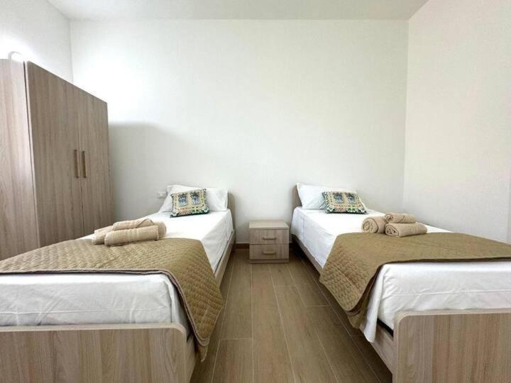 Casa Ferrante Hotel Чинизи Екстериор снимка