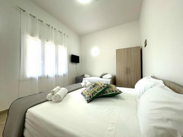 Casa Ferrante Hotel Чинизи Екстериор снимка