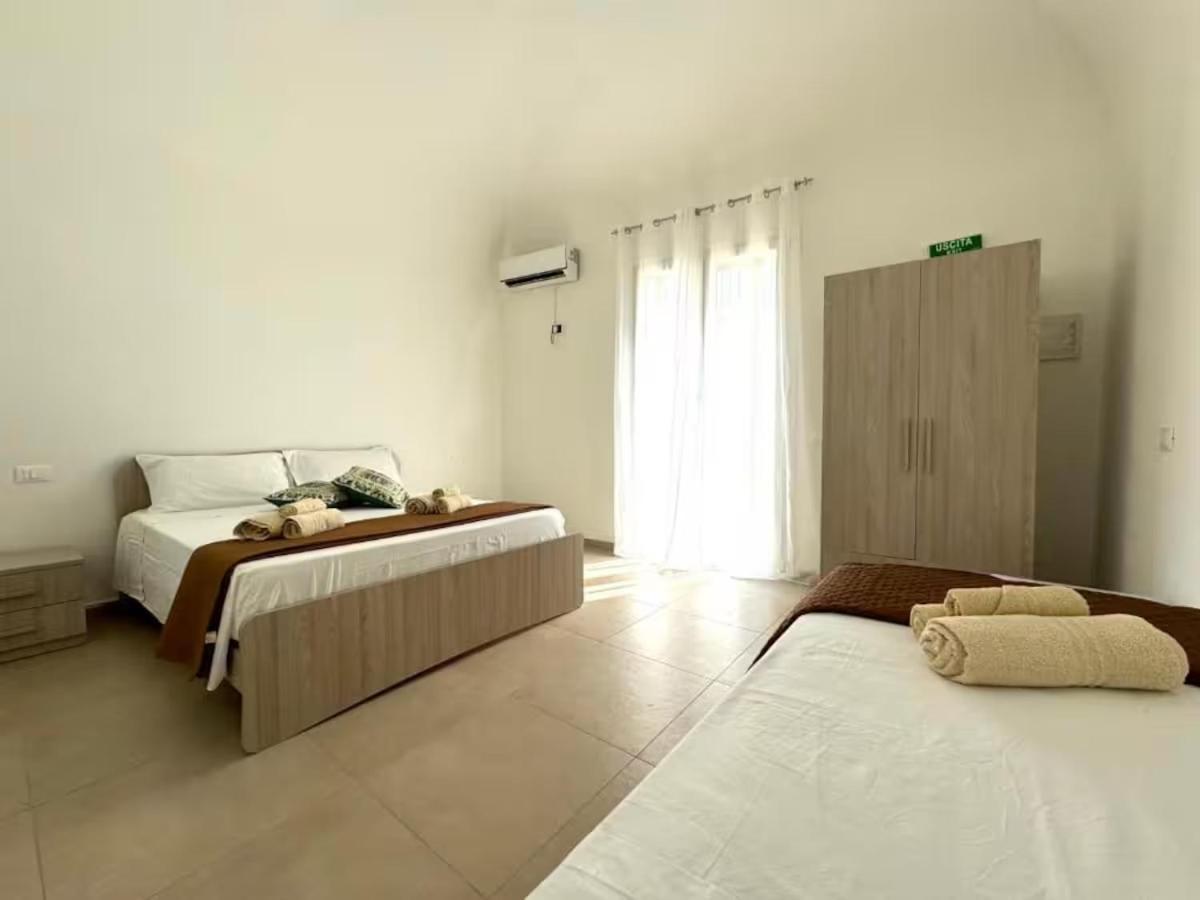 Casa Ferrante Hotel Чинизи Екстериор снимка