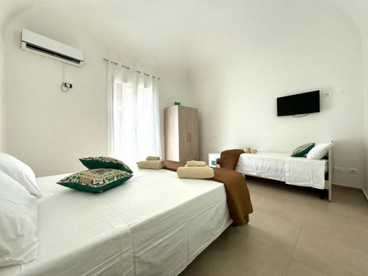 Casa Ferrante Hotel Чинизи Екстериор снимка
